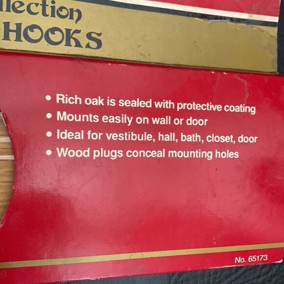 Melard Old Forge Triple Hook Solid Oak Plaque Antique Brass Finish Easy Mount - Picture 3 of 9